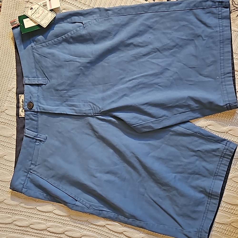 Flag & Anthem mens size 32 shorts